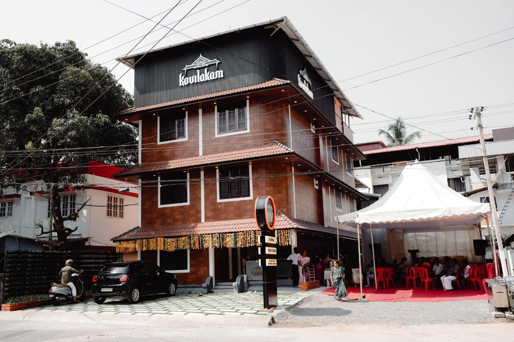 Hotel Kovilakam Achutham Guruvāyūr Exterior foto